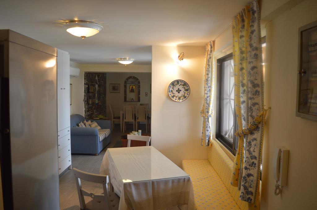 Villa Suites Lagonisi Luxury Exterior photo