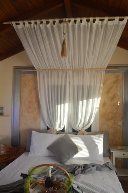 Villa Suites Lagonisi Luxury Exterior photo